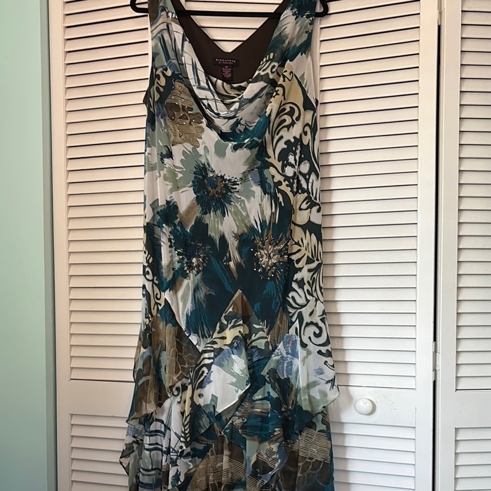 Robbie Bee Teal, Cream & Brown Floral Maxi Dress - Picture 3 of 6
